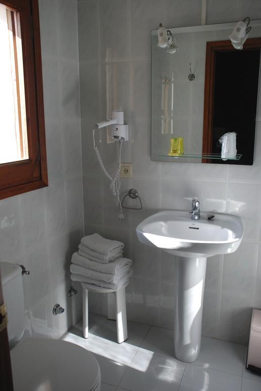 Hostal Delgado Benabarre Room photo